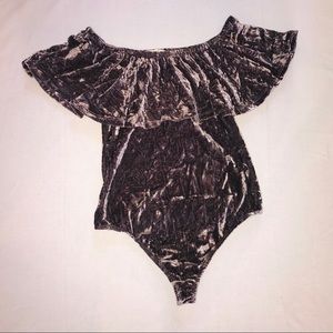 Off shoulder velvet ruffled bodysuit